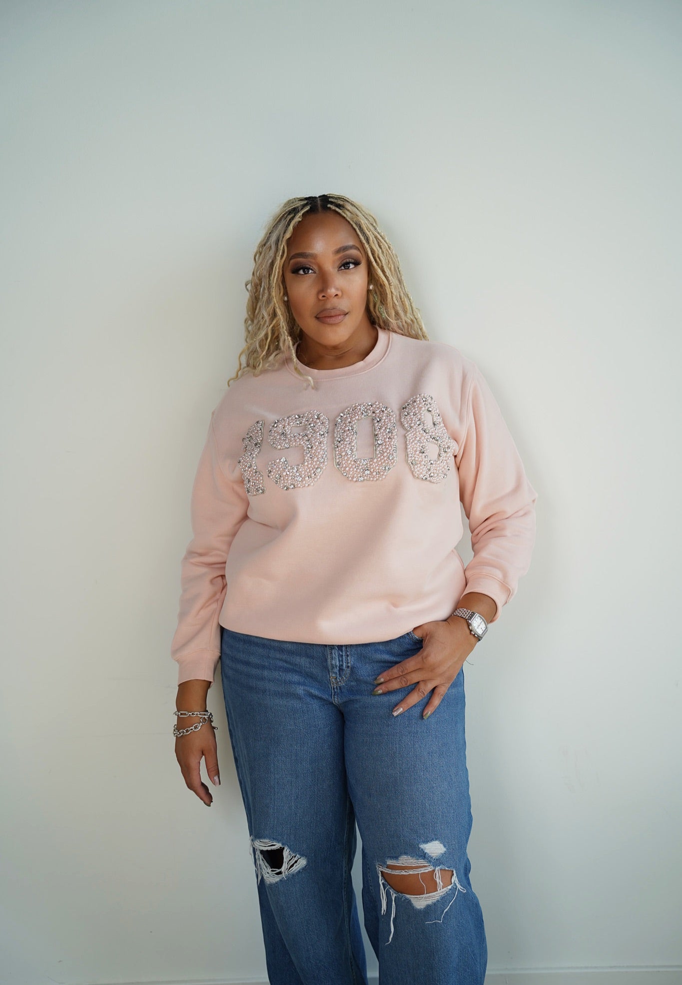 メルメルマルです。 1908® Pink Pearl Sweatshirt – Label Armoire Greek Edition