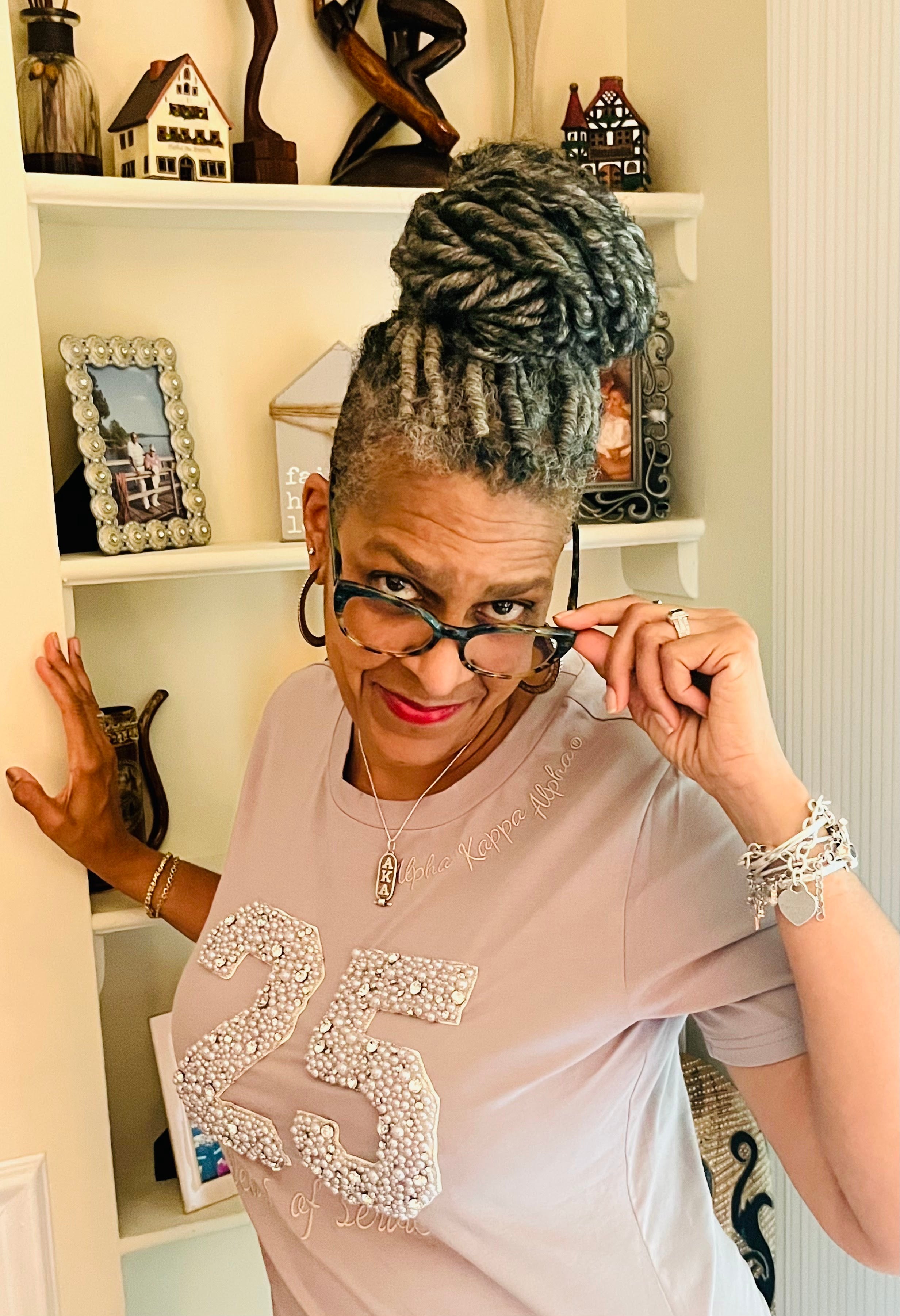 Silver Soror PEARLfect 25 Tee