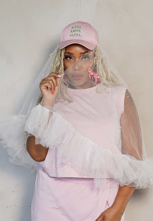 AKA® Queen of the Veil Cap