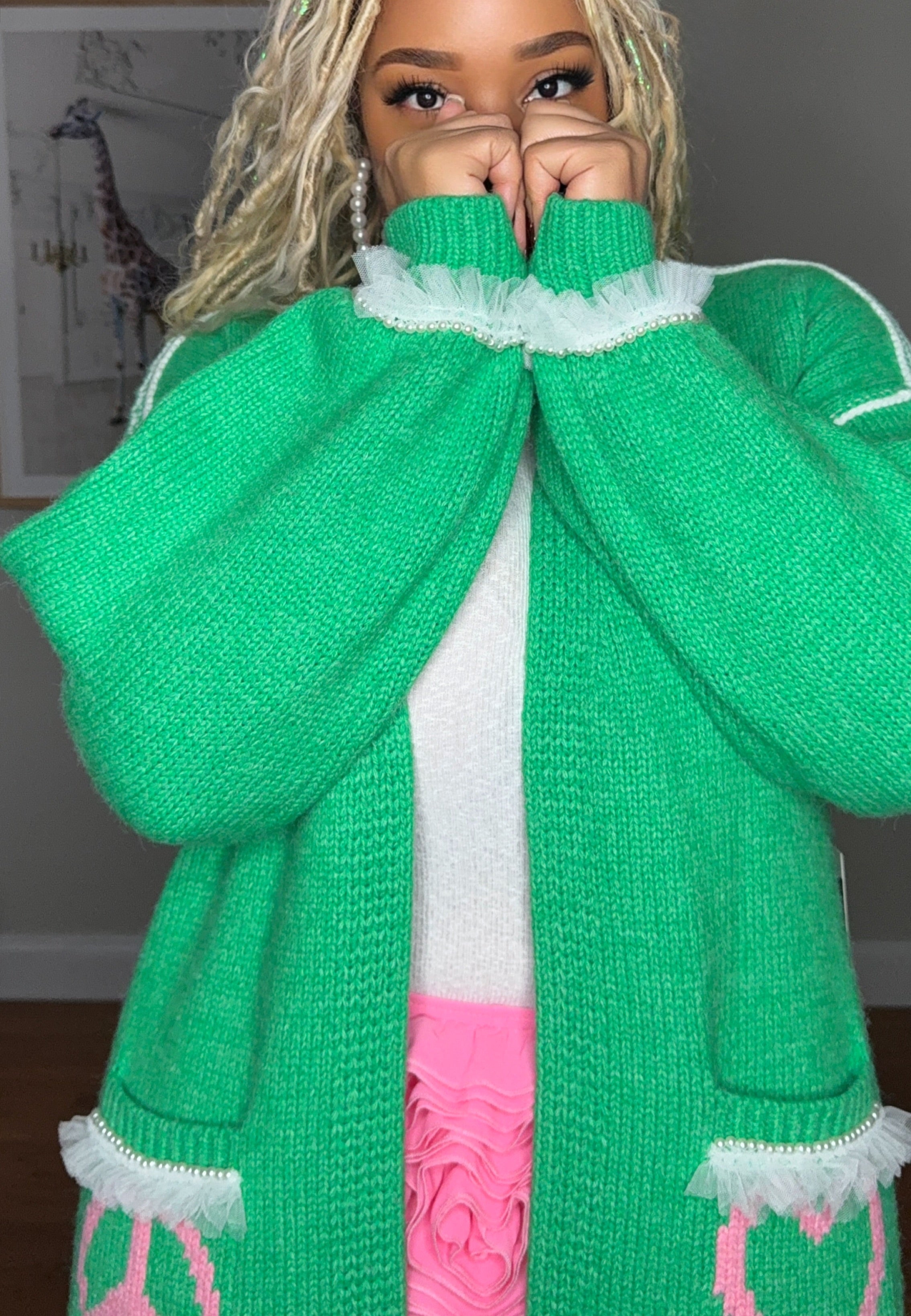 Pretty Girls, love Pretty Things Cardigan